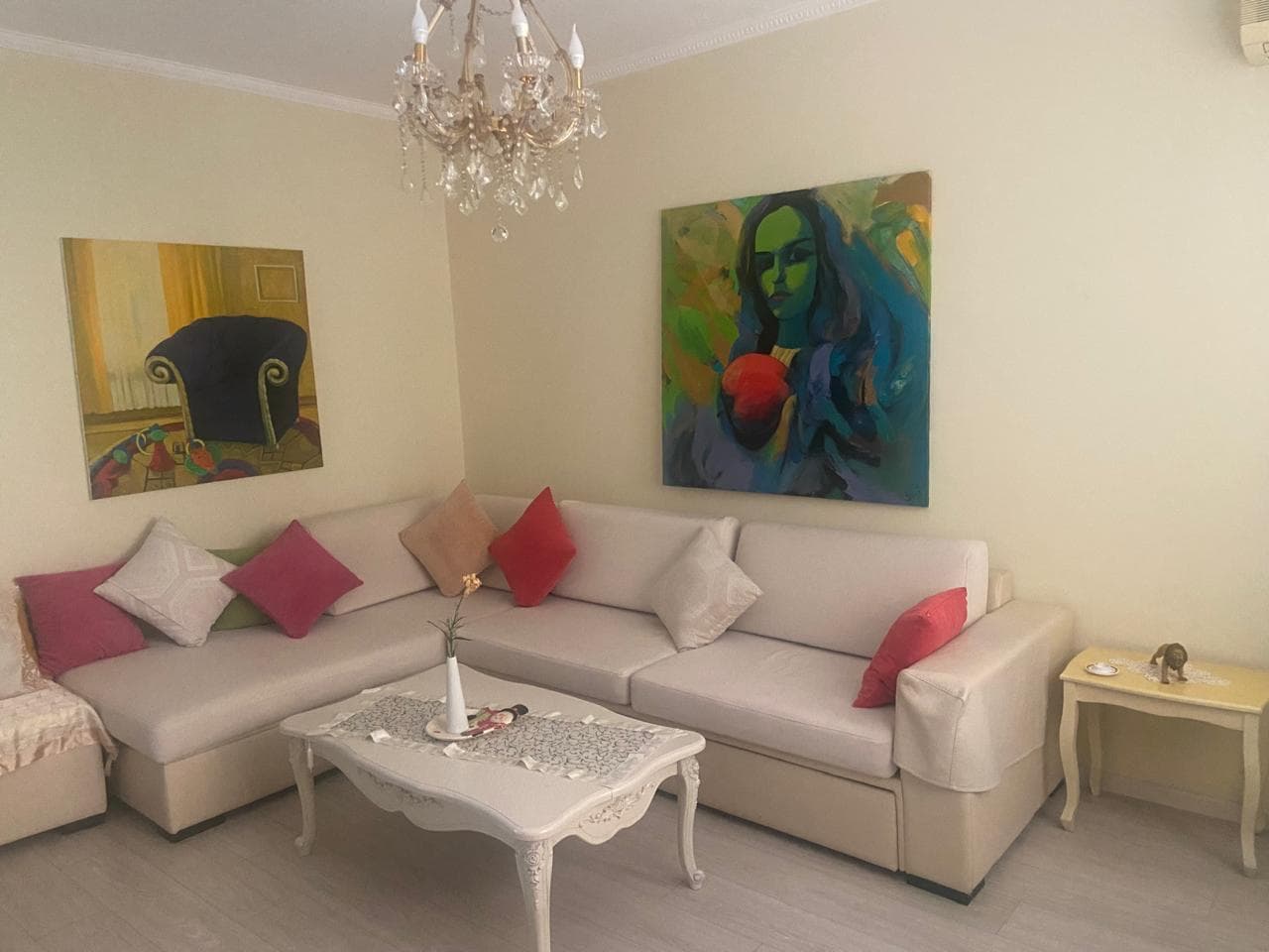 JEPET ME QERA APARTAMENT 1+1 GJYKATA DURRES 2