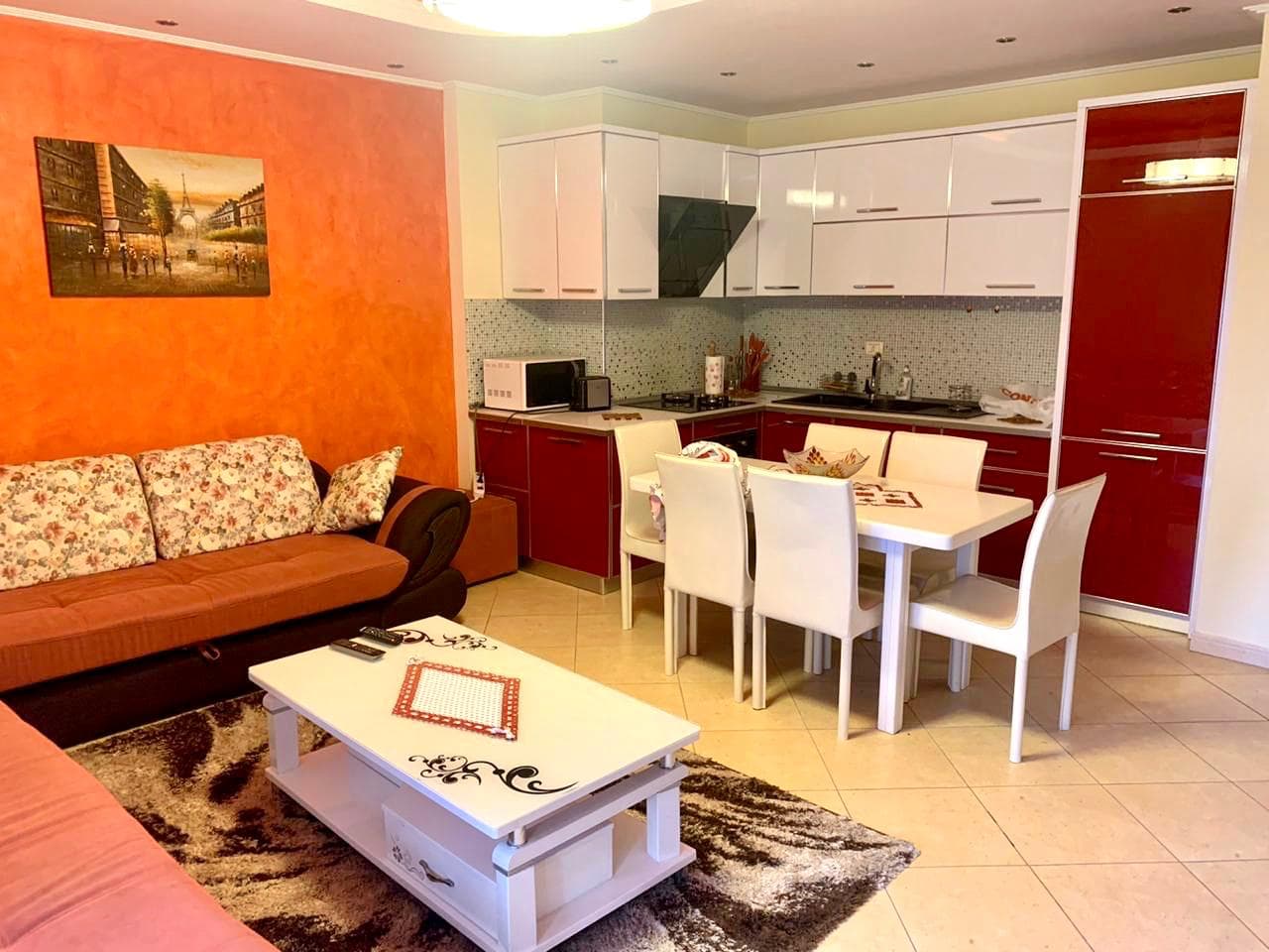 SHITET APARTAMENT 2+1 , LAGJA 5, MBRAPA KAZAZIT, DURRES. 2