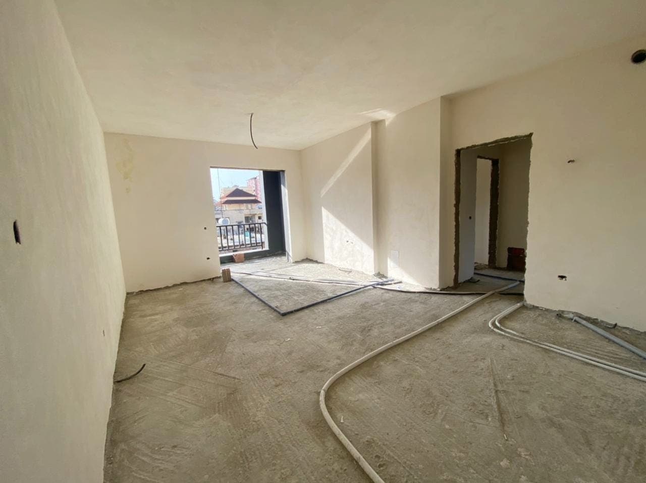 SHITET APARTAMENT 2+1 PRANE STADIUMIT,DURRES.