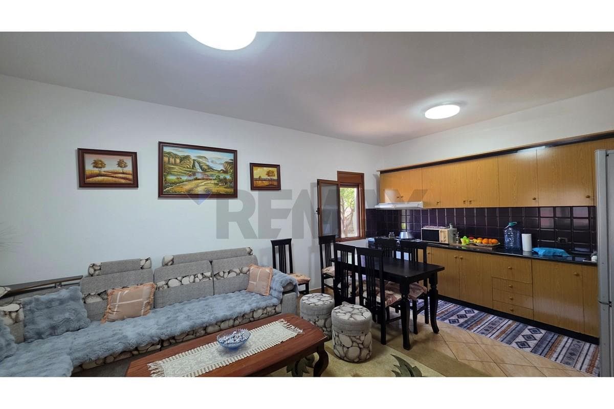 🏡 SHTËPI PRIVATE ME TRUALL 1,000 M² PËR SHITJE – BISHTI I KALLDRËMIT, VLORË ✨ 3