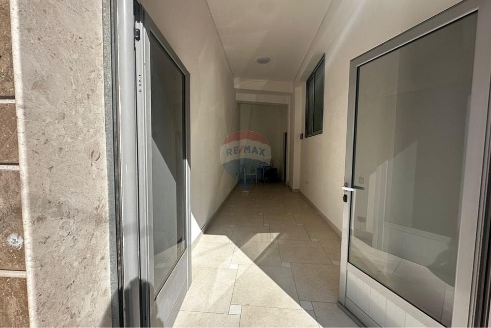 Dyqan - Në Shitje - Vlorë, Vlorë 3