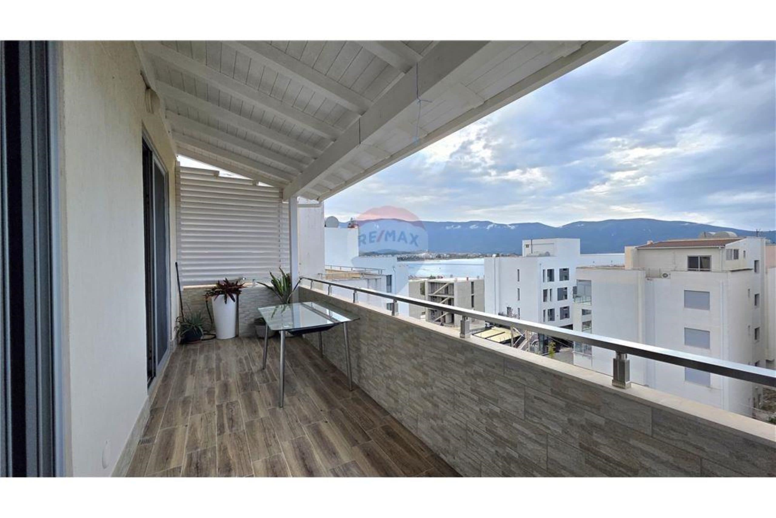 🌊 SUPER APARTAMENT 2+1+2 ME PAMJE PANORAMIKE NGA DETI NË RADHIMË! 2