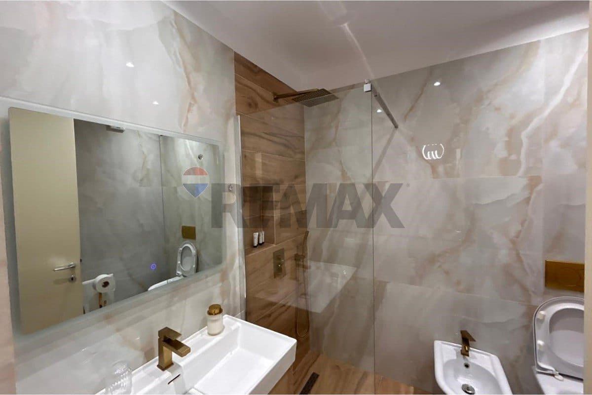 ✨ APARTAMENT 2+1 ME QIRA – PRANË DETIT, VLORË 2