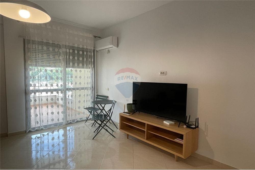 Apartament - Për Qira - Rruga e Re, Vlorë 4