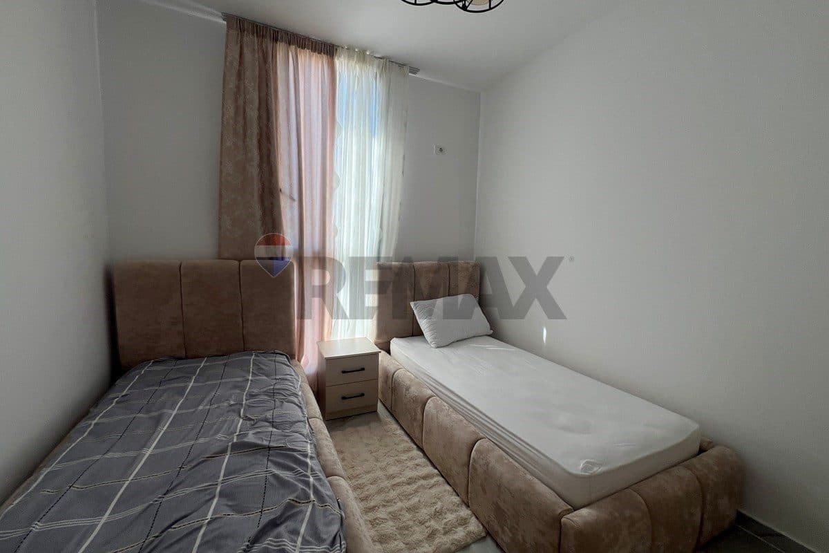 🏡 APARTAMENT 2+1 ME QIRA – PËRBALLË BOLV OIL, VLORË