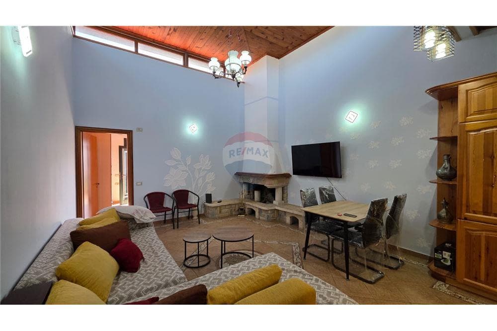 Apartament - Për Qira - Rruga Enver Jaho, Vlorë 3