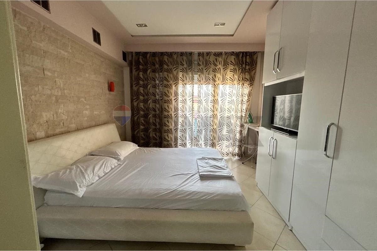 🏡 APARTAMENT 1+1 ME QIRA – TRANSBALLKANIKE, VLORË! ✨ 4