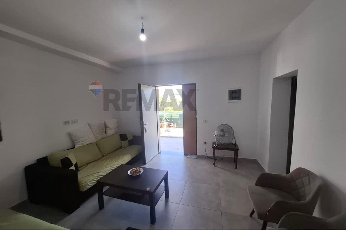 Apartament - Për Qira - Rruga Mis Durhan, Vlorë 2