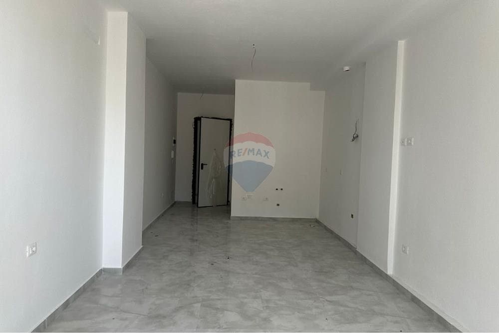 Apartament - Në Shitje - Rruga Dhimitër Konomi, Vlorë 3