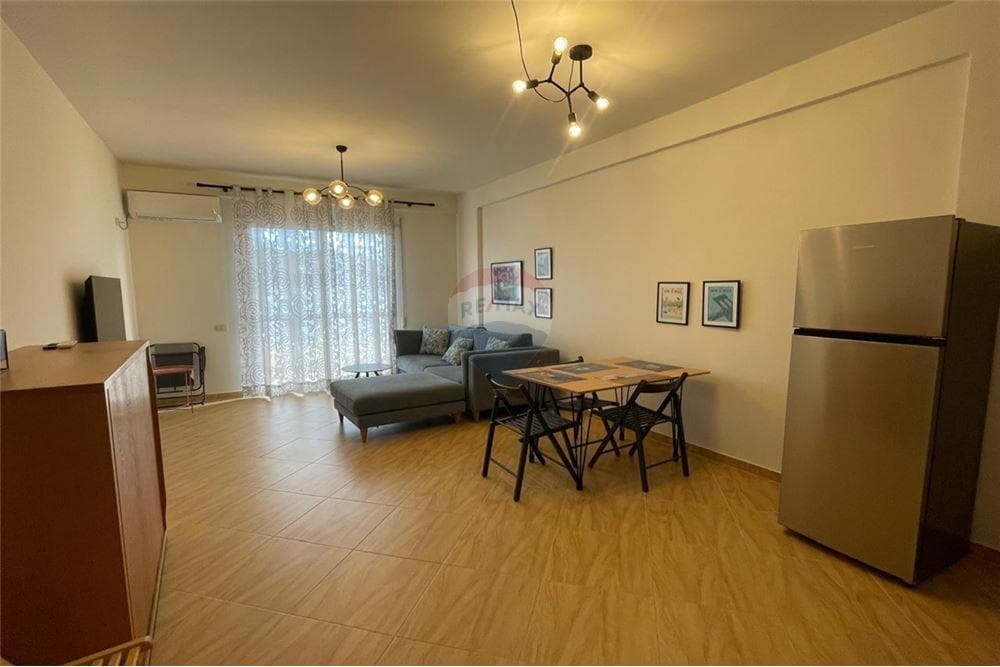 🏡 APARTAMENT 1+1 ME QIRA