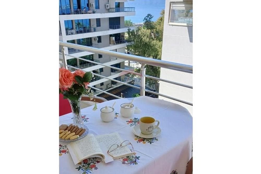 Apartament - Për Qira - Rruga Reshat Osmani, Vlorë 2