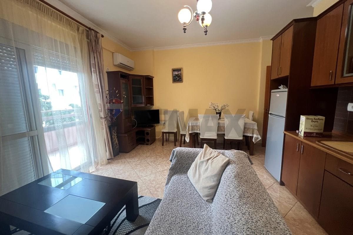 Apartament - Për Qira - Skele, Vlorë 2