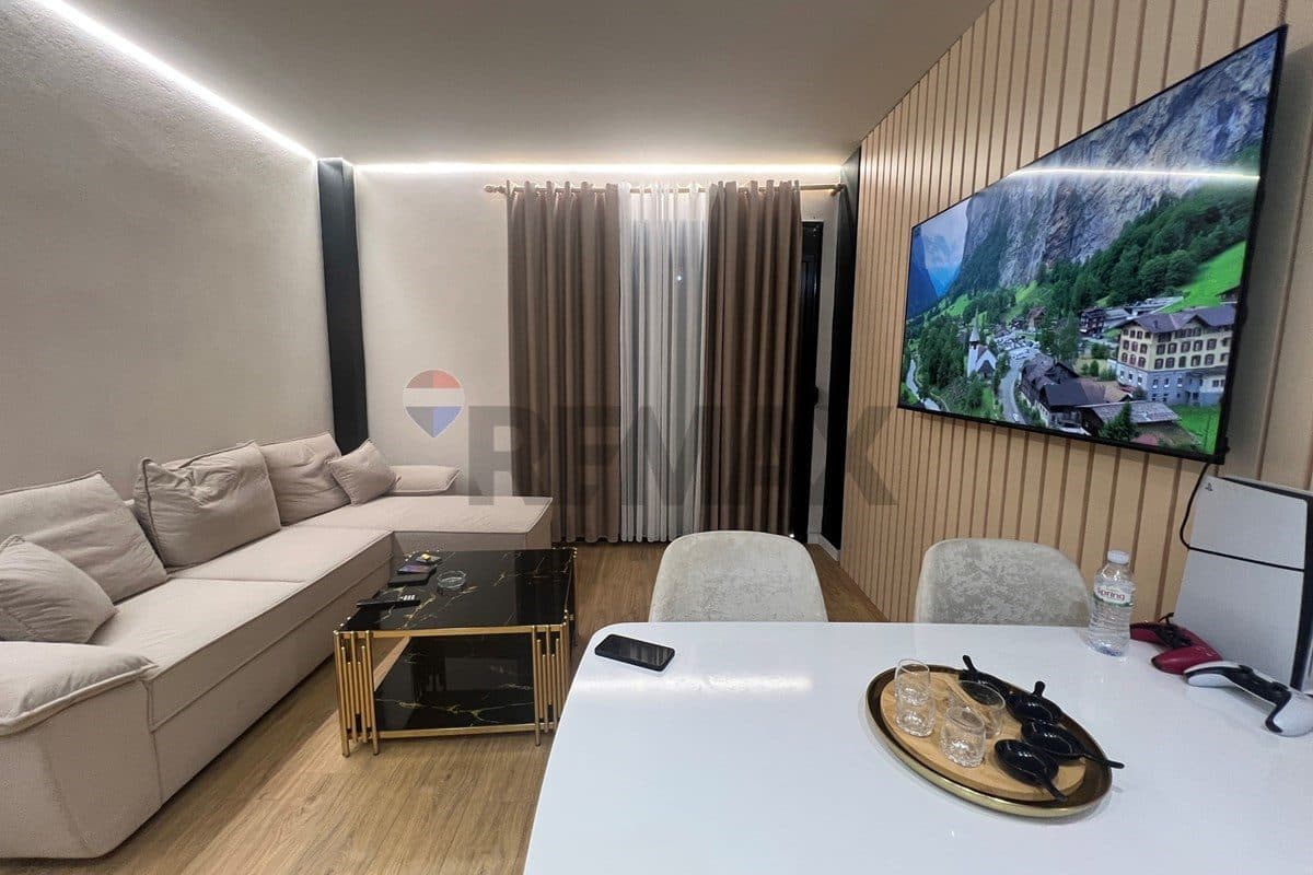 Apartament - Në Shitje - Vlorë, Vlorë 2