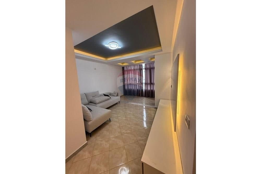 Apartament - Për Qira - Rruga Pelivan Leskaj, Vlorë