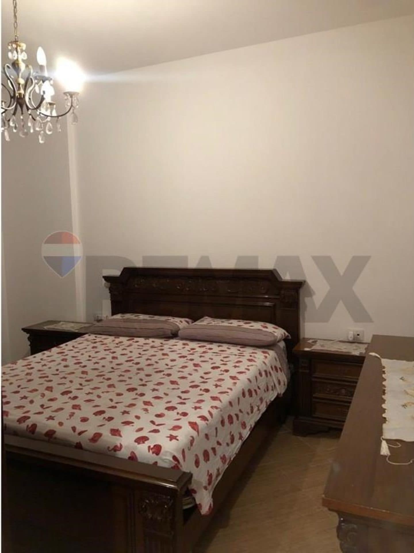 🌊 Apartament 3+1 për Qira në Lungomare, Vlorë