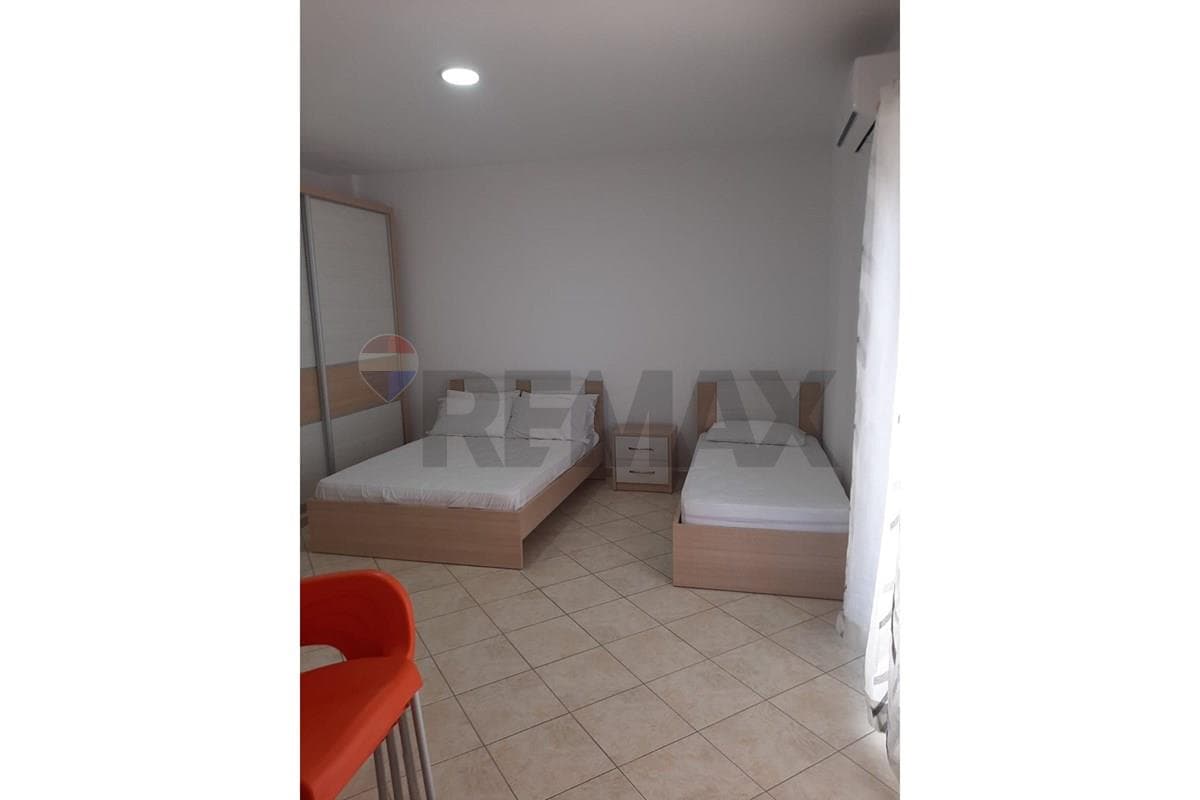🏡 GARSONIERE PËR QIRA – TEK RRAPI, VLORË 🌊