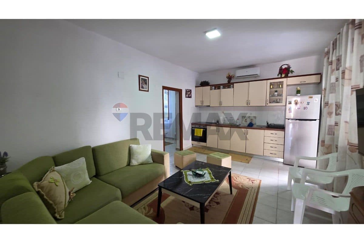 🏡 APARTAMENT 2+1 ME QIRA – PRANË SHKOLLËS REALD, VLORË 4
