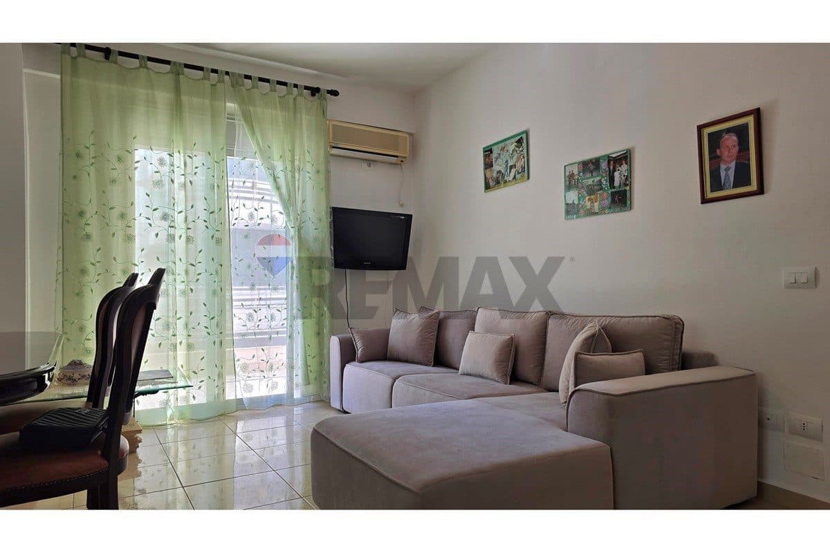 🏡 Apartament 1+1 me qira 4