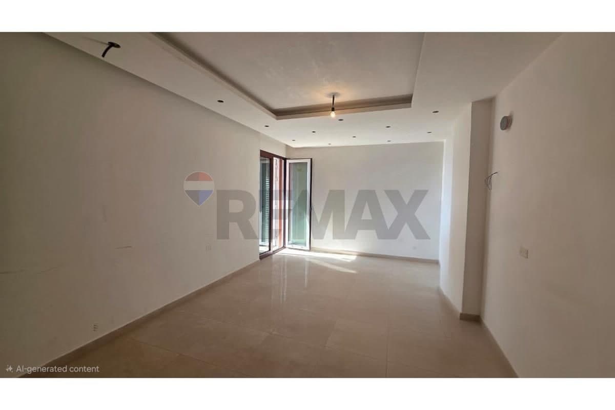 🏢 AMBIENT BIZNESI PËR QIRA – LUNGOMARE, VLORË