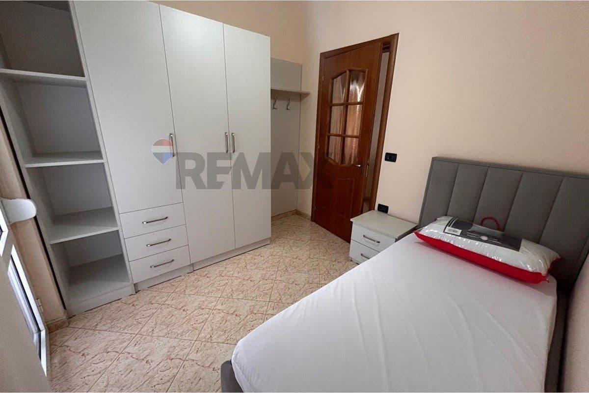 🏡 APARTAMENT 2+1+2 ME QIRA – Blv.Ismail Qemali, VLORË