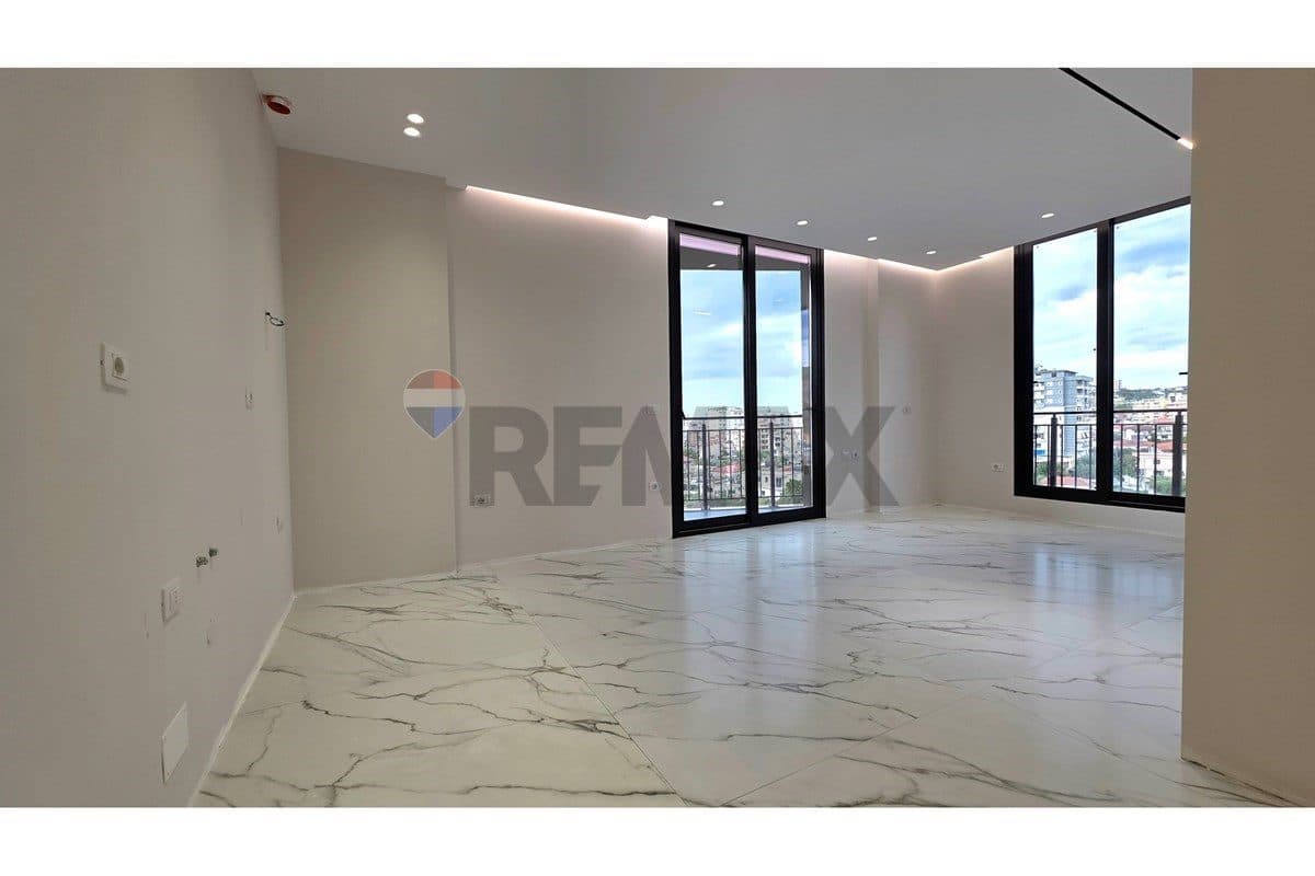 Apartament - Në Shitje - Rruga Pelivan Leskaj, Vlorë