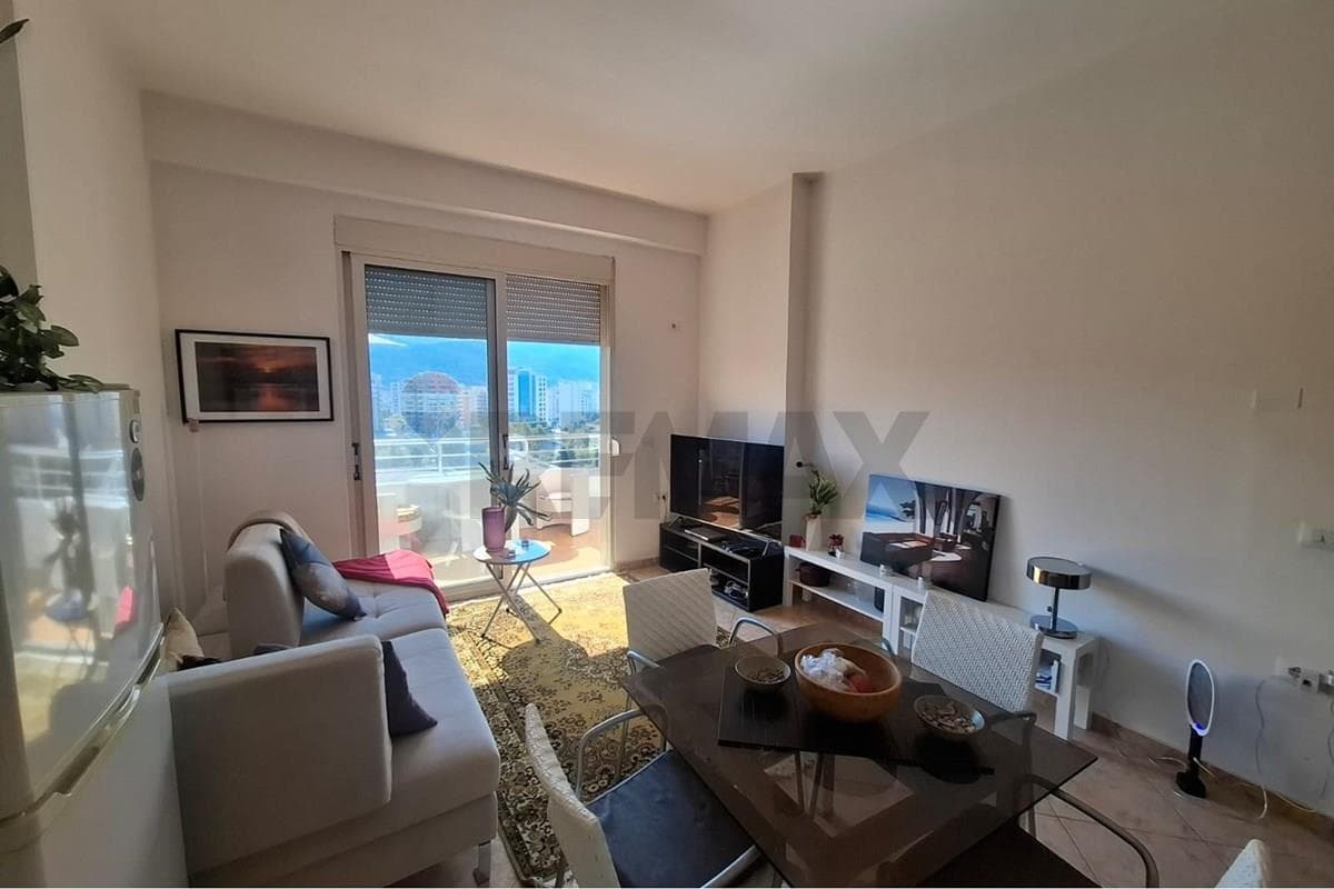 Apartament - Për Qira - Rruga e Portit, Vlorë 3