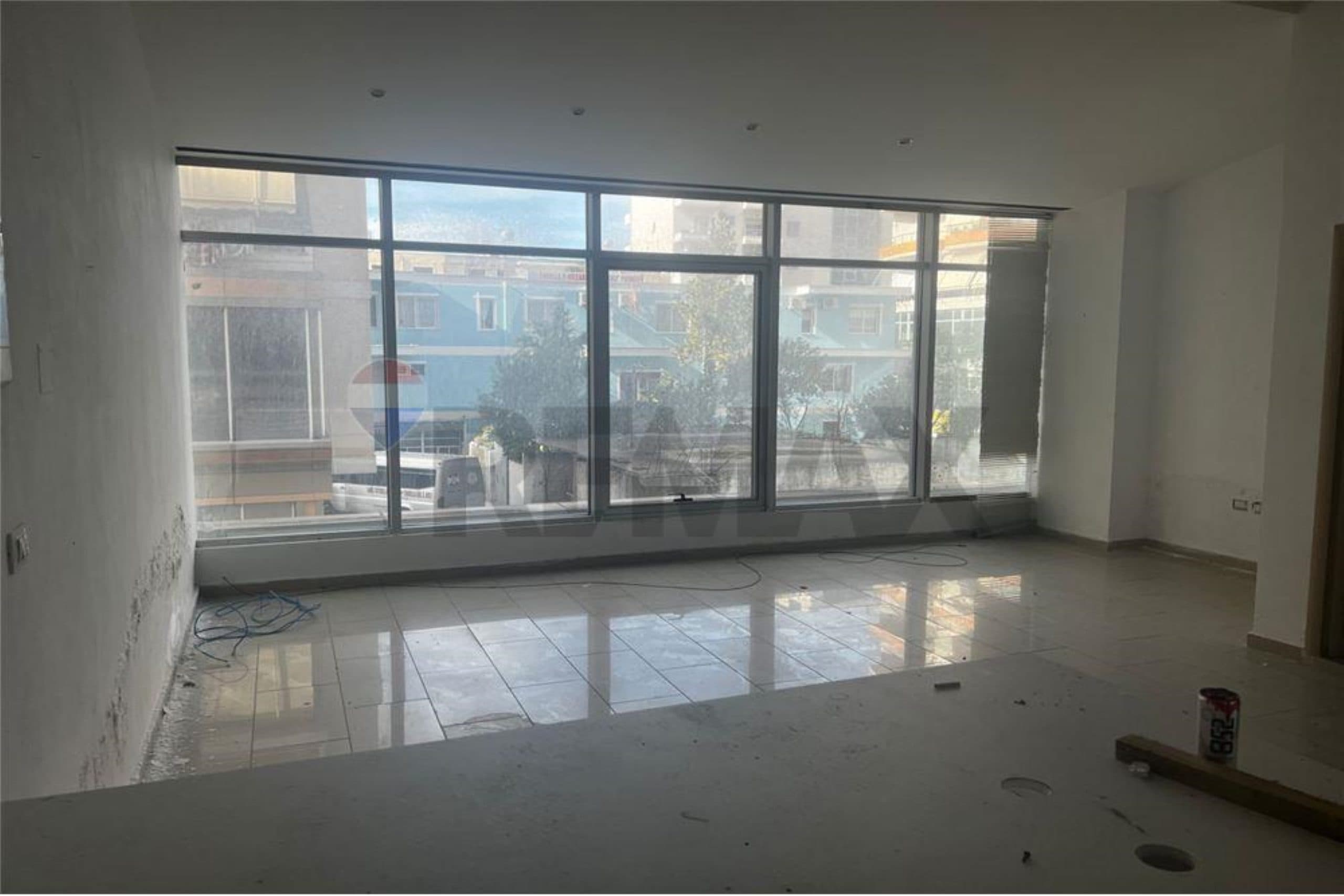 🏢 AMBIENT KOMERCIAL PËR SHITJE – VLORË 🏢 4