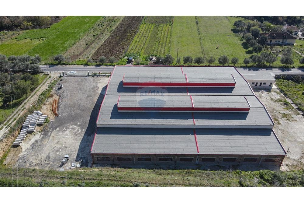 Magazine - Për Qira - Rruga Demokracia, Vlorë