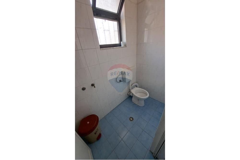 🏢 ZYRË PREMIUM ME QIRA – BLV. ISMAIL QEMALI, VLORË! 4