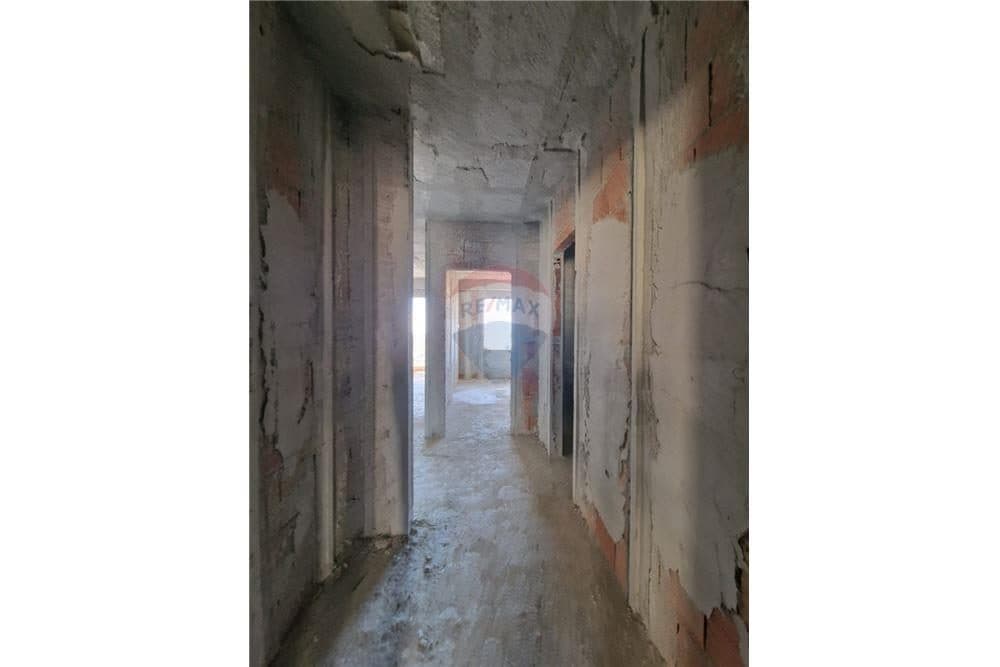 Apartament - Në Shitje - Vlorë, Vlorë 3