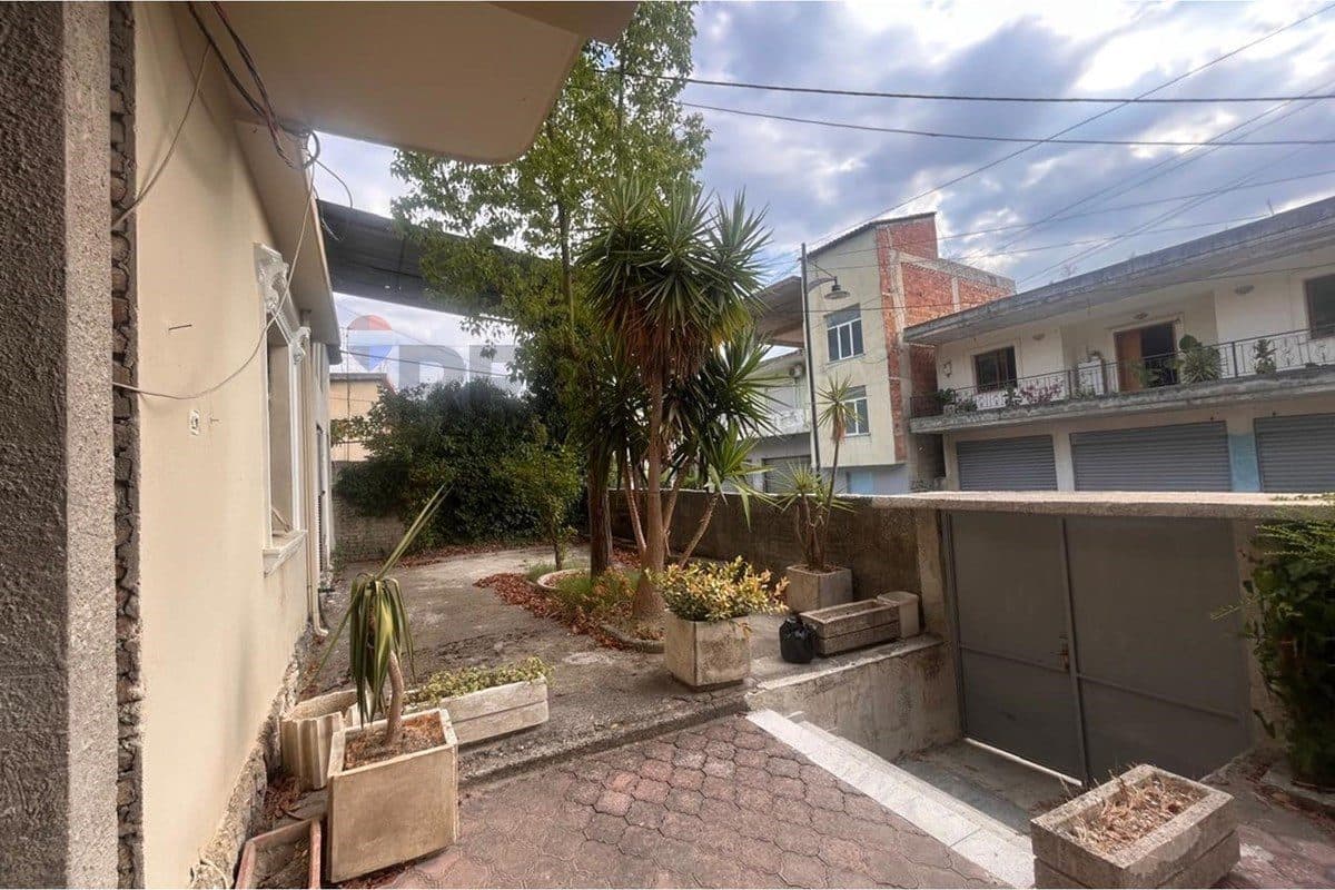 Vile - Në Shitje - Rruga Ali Demi, Vlorë 3