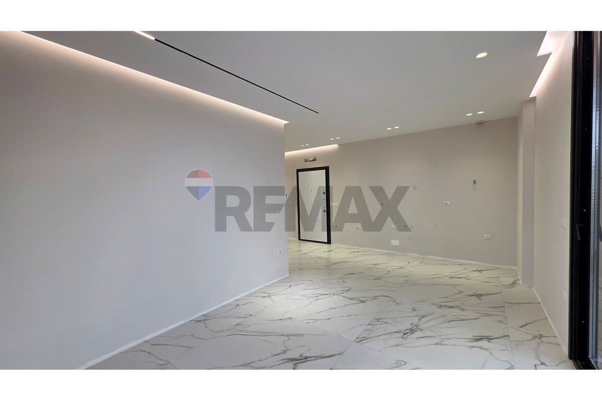 🏡 APARTAMENT 2+1 NË SHITJE – PRANË BOLV OIL, VLORË! 3