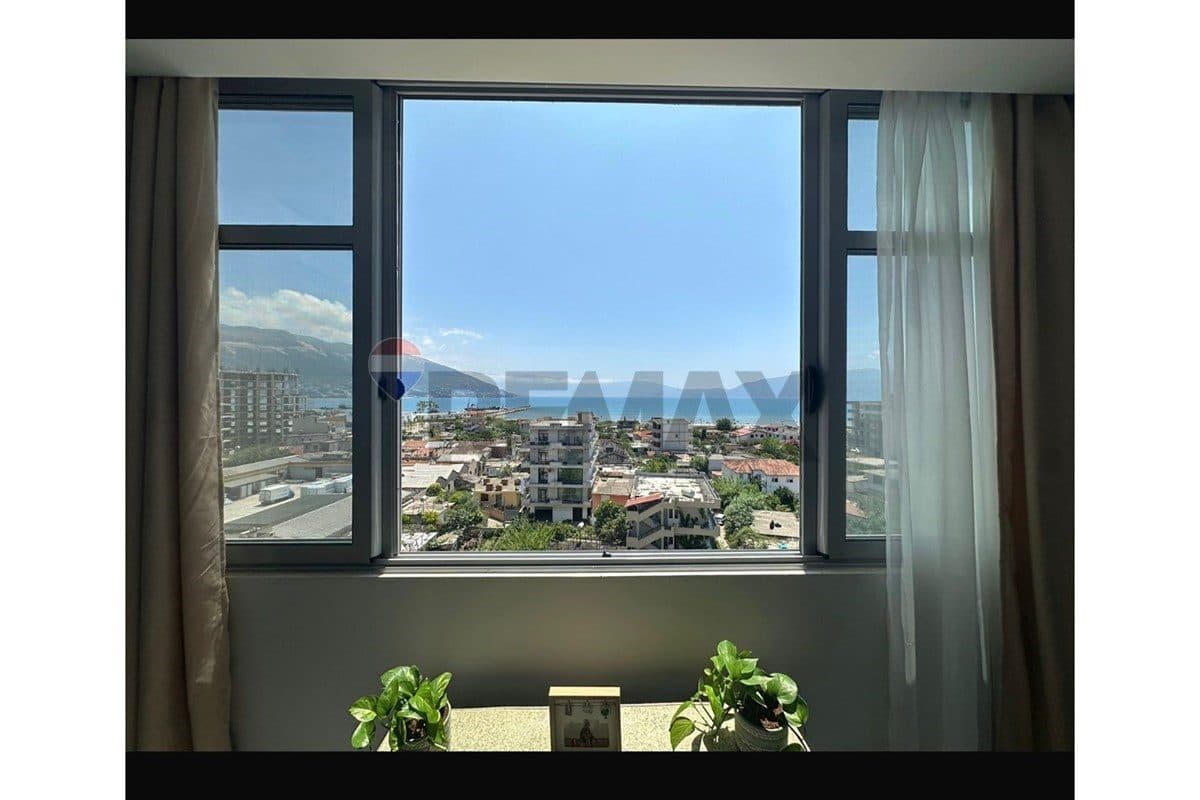 APARTAMENT 2+1 ME QIRA AFATGJATË – ZONA E PORTIT, VLORË