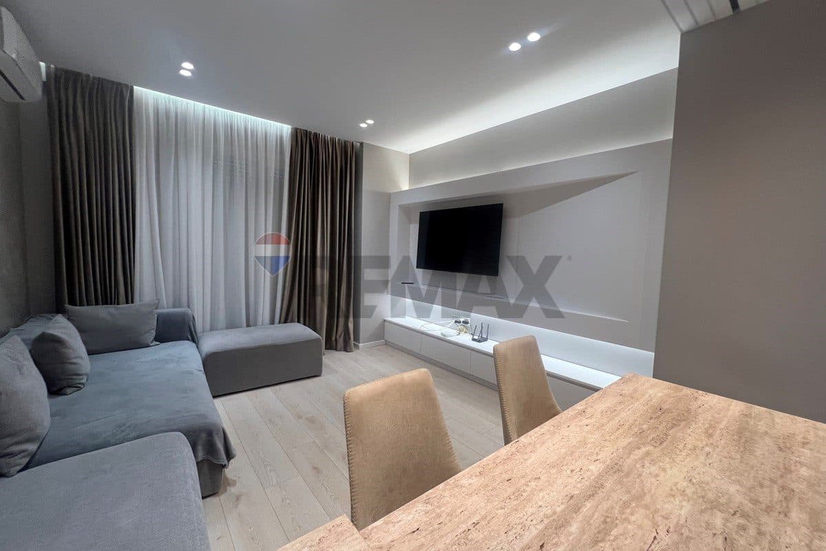 Apartament - Për Qira - Vlorë, Vlorë 2
