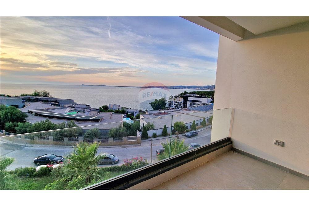 Apartament - Në Shitje - Rruga Aleksandër Moisiu, Vlorë 3