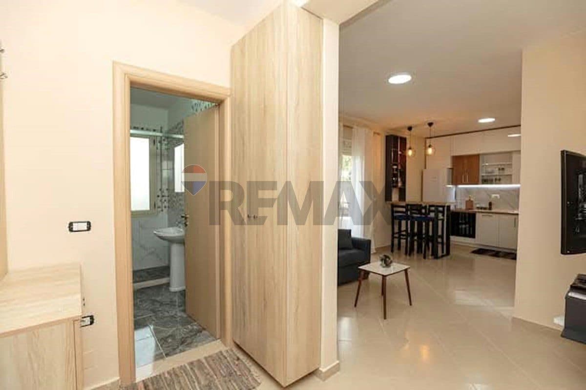 Apartament - Për Qira - Rruga Çamëria, Vlorë 4