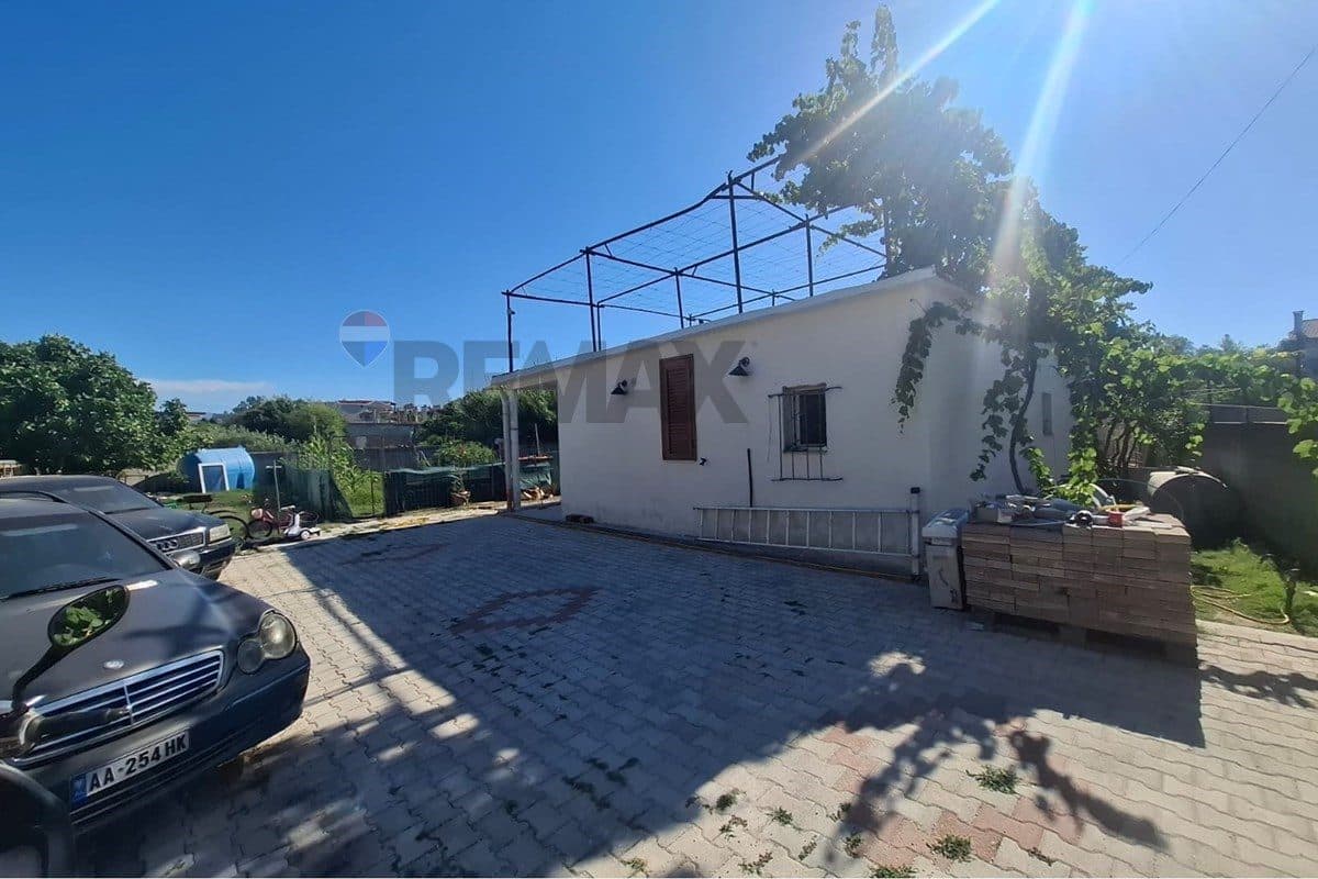 Shtëpi Private 1+1 për Qira Afatgjatë në Çole, Vlorë