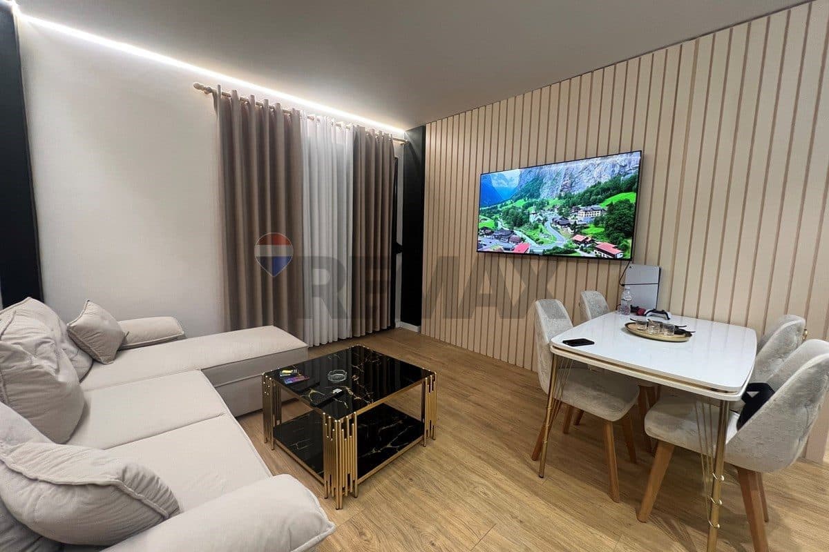 Apartament - Në Shitje - Vlorë, Vlorë