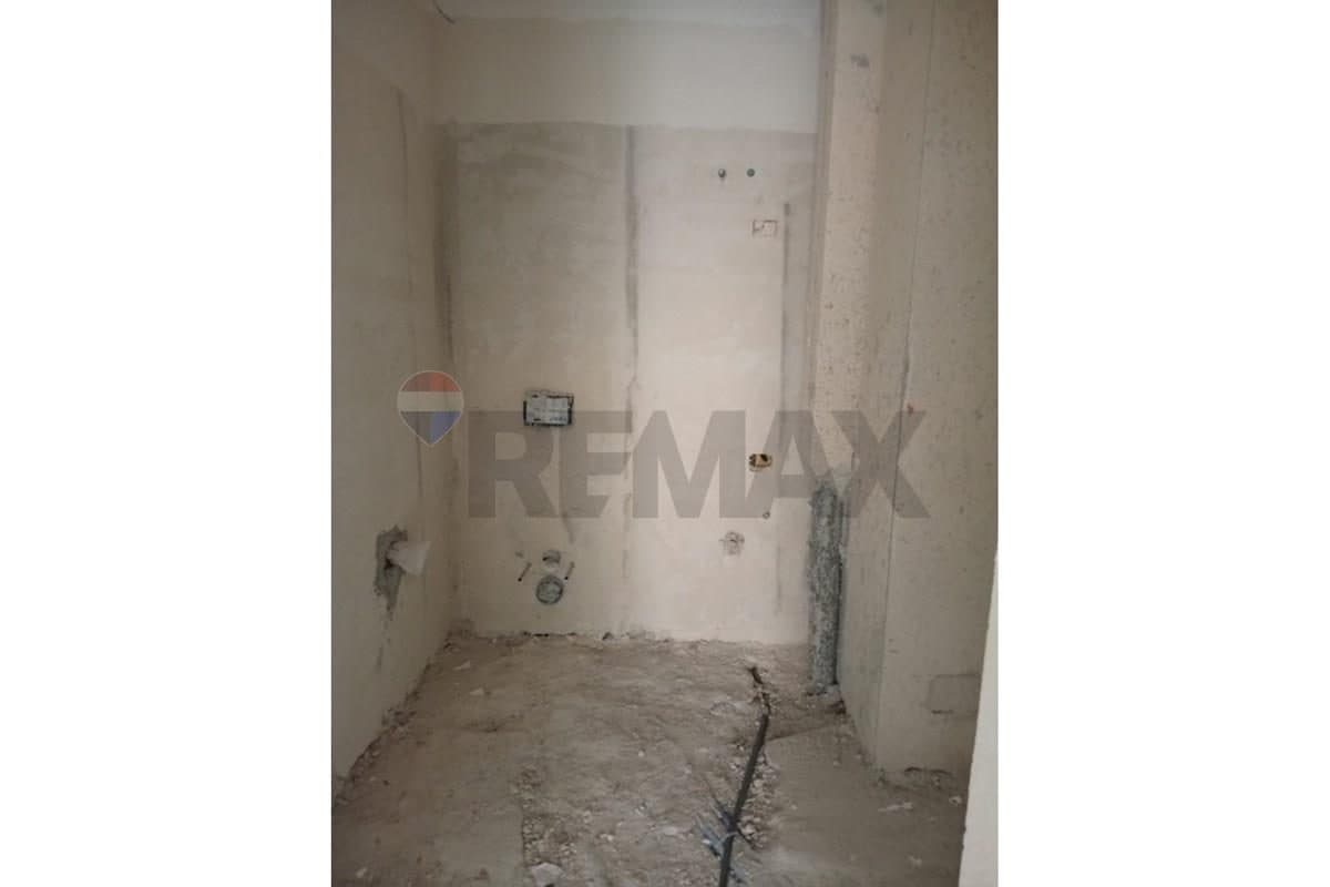 Apartament - Në Shitje - Gjimnazi Ali Demi, Vlorë 4