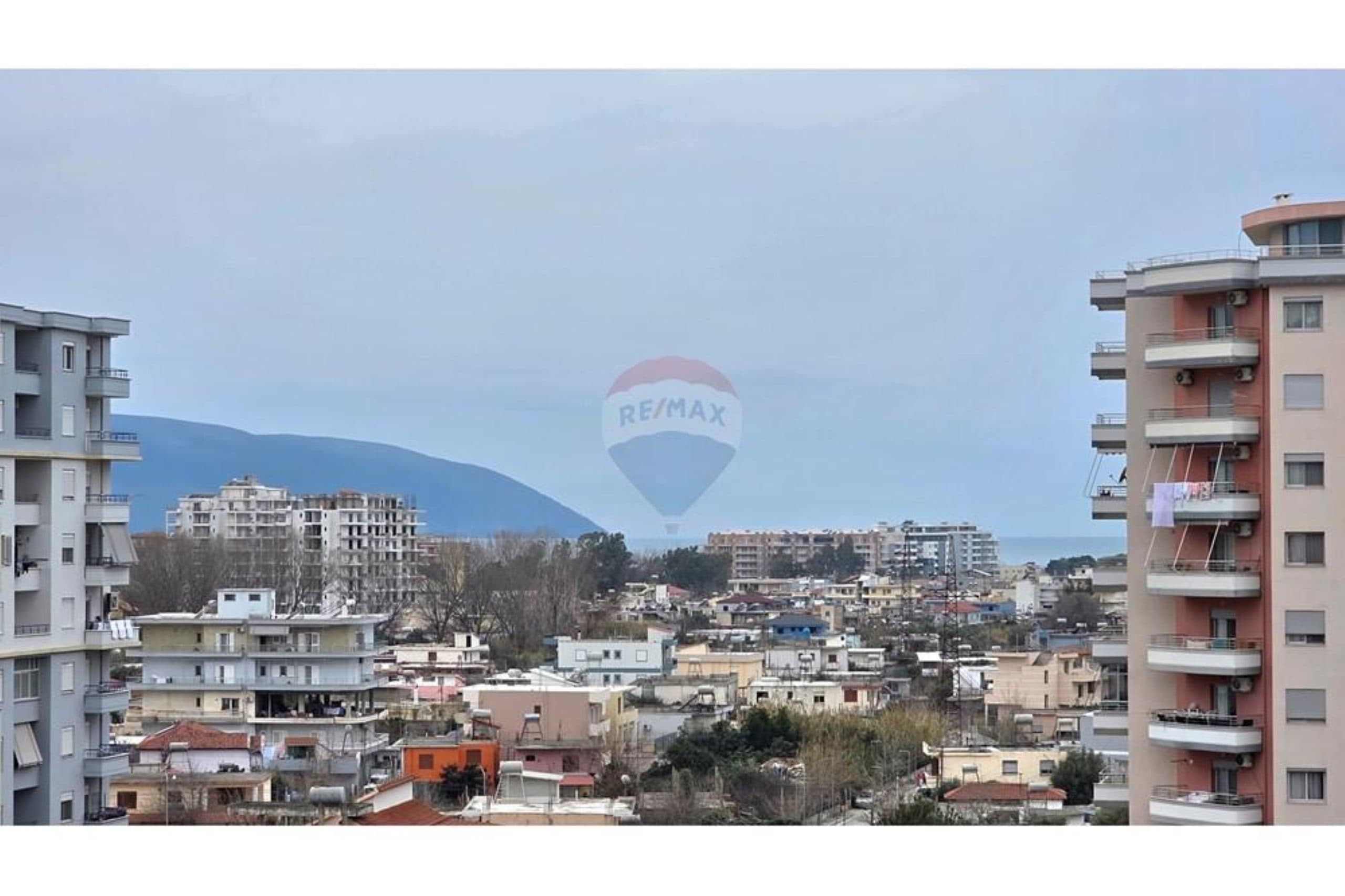 SUPER APARTAMENT 3+1+2 PËR SHITJE NË RRUGËN E ÇIPAJVE, VLORË 2