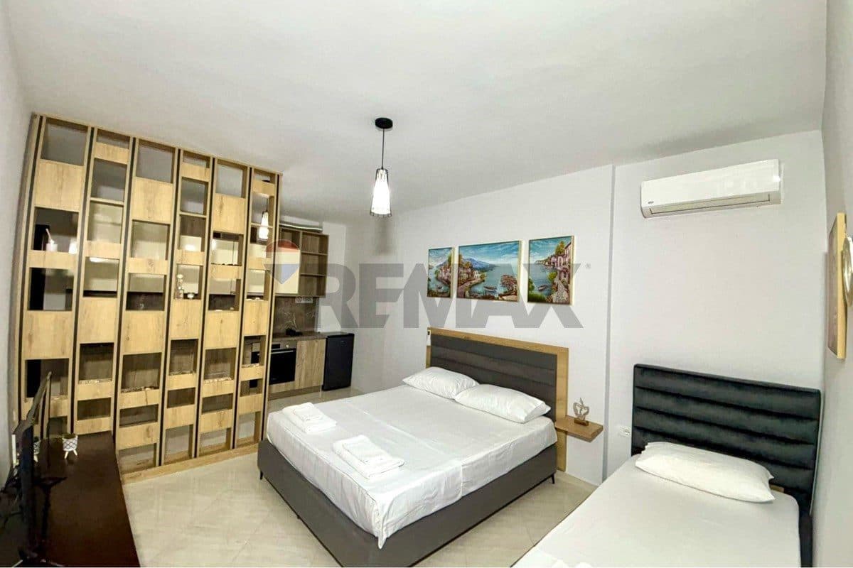 GARSONIERE ME QIRA – LUNGOMARE, VLORË 4