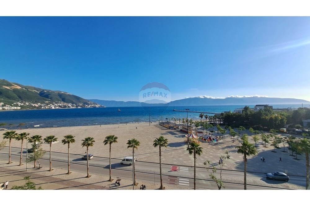 Apartament - Për Qira - Rruga Çamëria, Vlorë