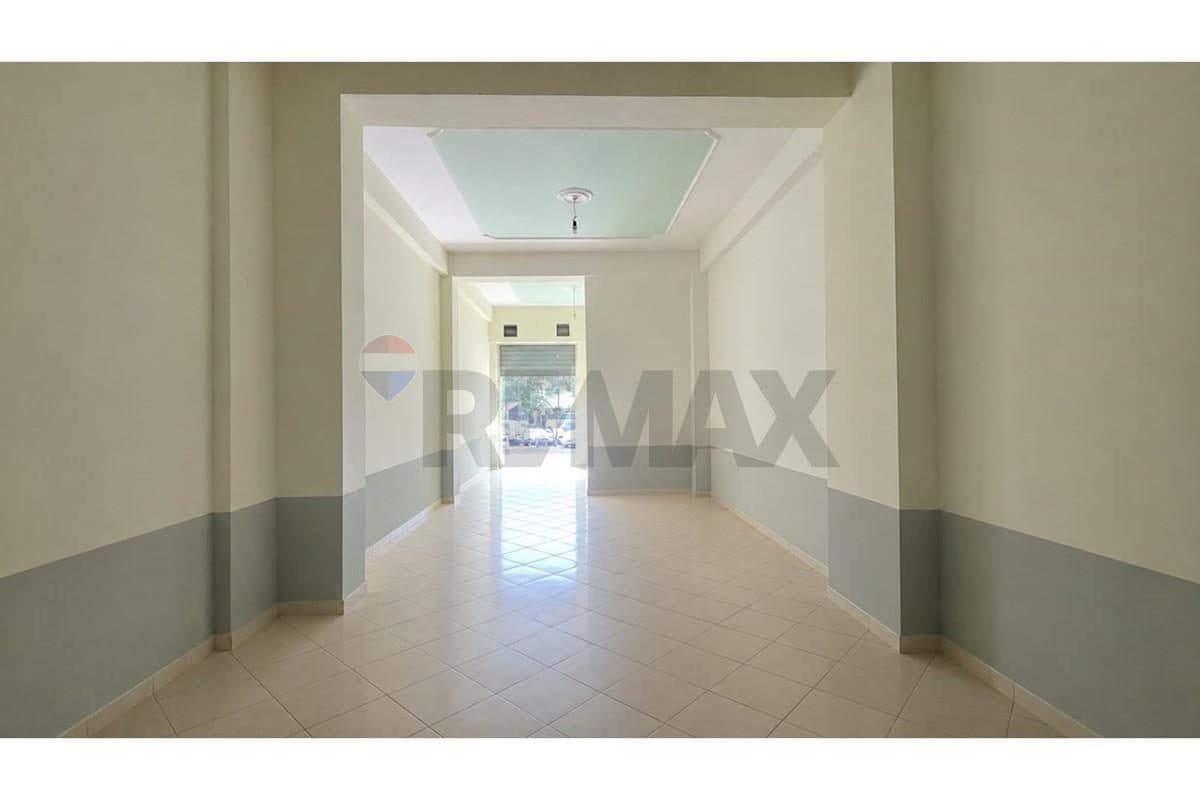 🏢 DYQAN NË SHITJE – RRUGA GJERGJ KASTRIOTI, VLORË