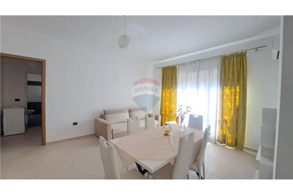 Apartament 1+1 ne Shitje,prane Marina Bay,Vlore 2