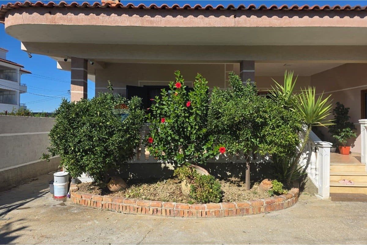 🏡 PRONË PRIVATE PËR SHITJE – PLAZHI I VJETËR, VLORË 🌊 2