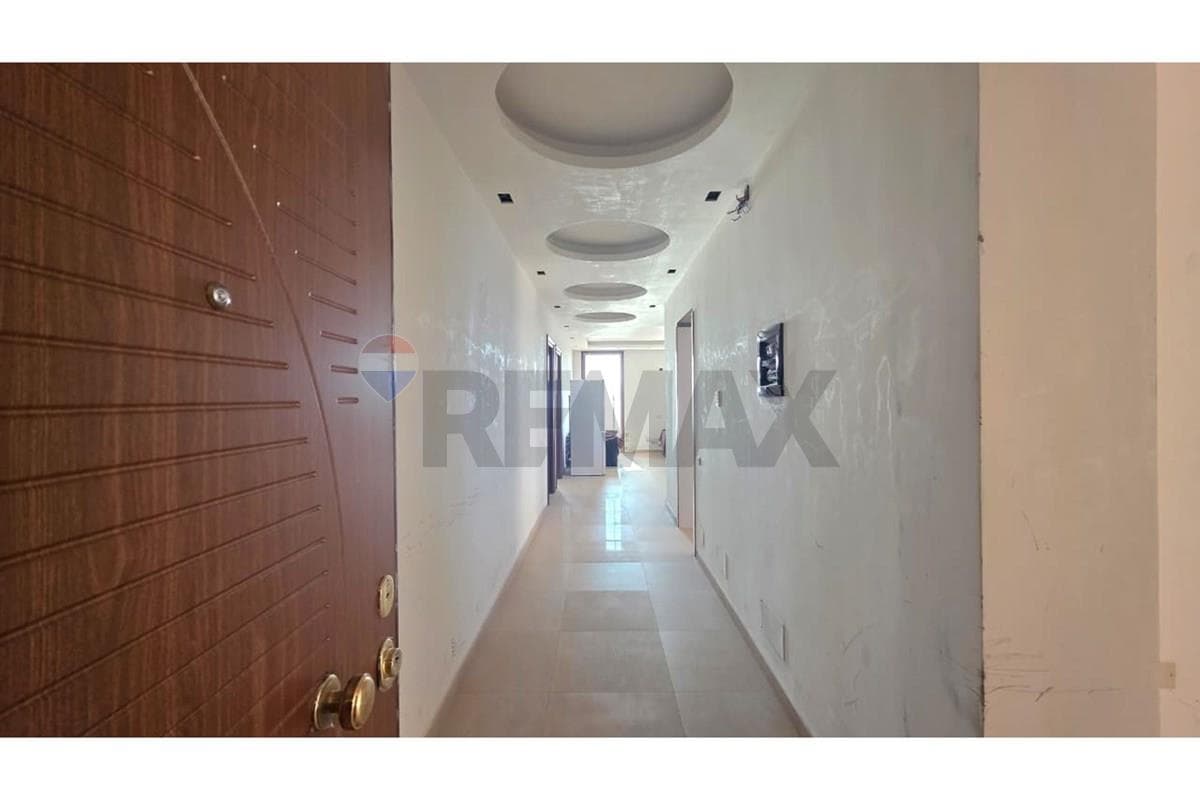 🏢 AMBIENT BIZNESI PËR QIRA – LUNGOMARE, VLORË 4