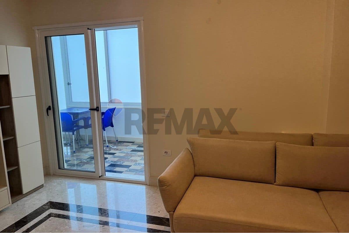 Apartament - Për Qira - Rruga Duro Shaska, Vlorë 2