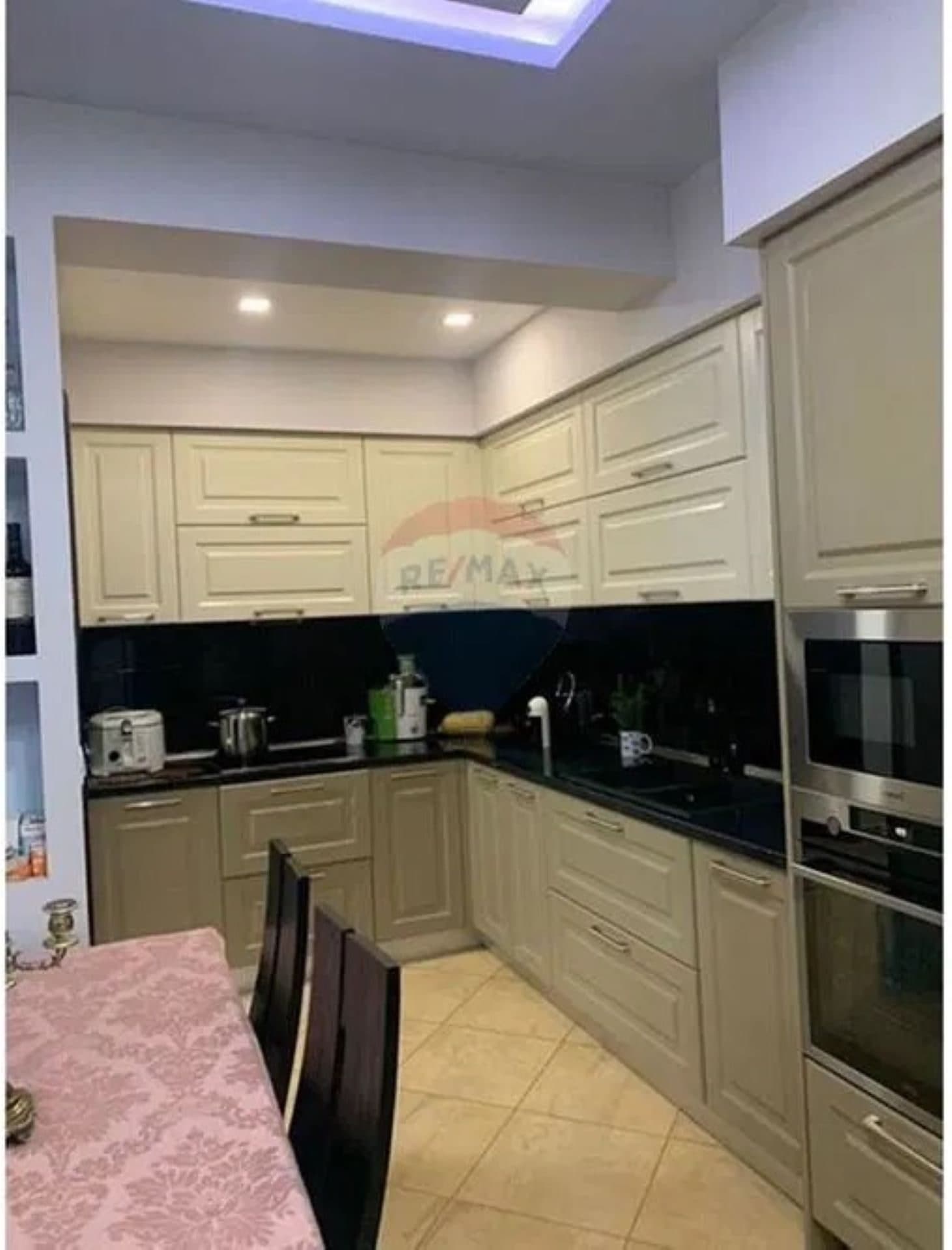 🌊 APARTAMENT 2+1 + GARAZH PRIVAT NË LUNGOMARE, VLORË 🌊 4