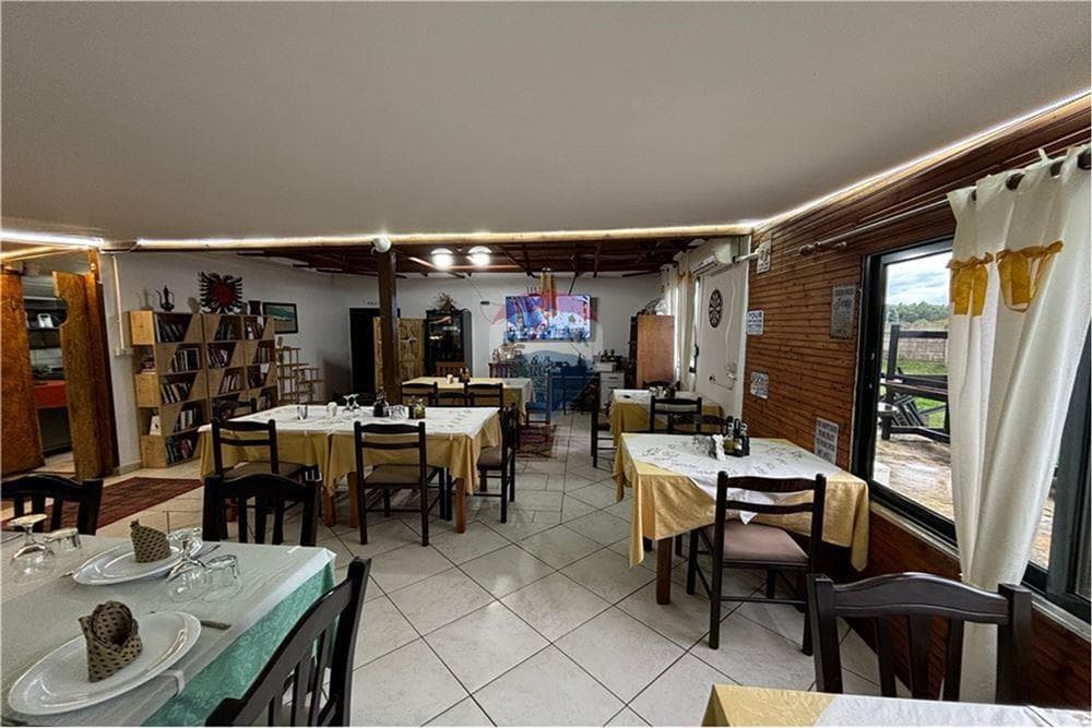 Shitje Biznesi - Në Shitje - Rruga Sazani, Vlorë 4