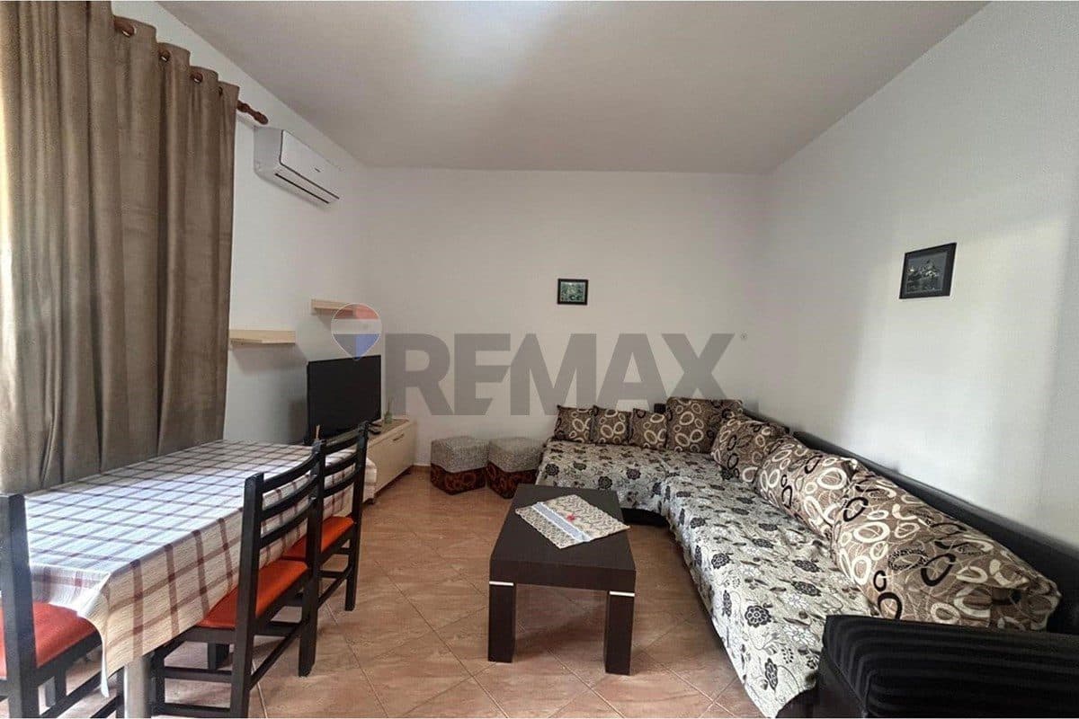 Apartament - Për Qira - Lungomare, Vlorë 4